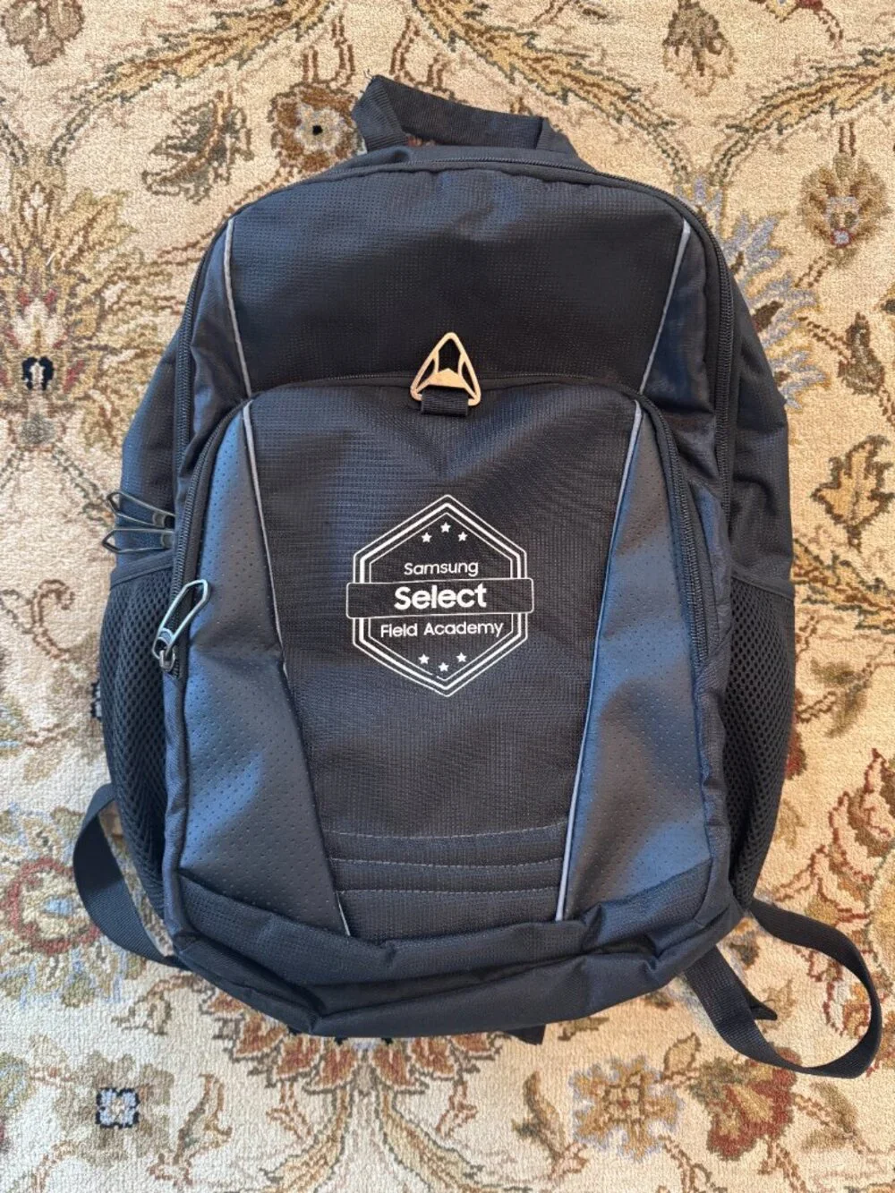 Samsung Backpack - Samsung Select Field Academy - USB Port